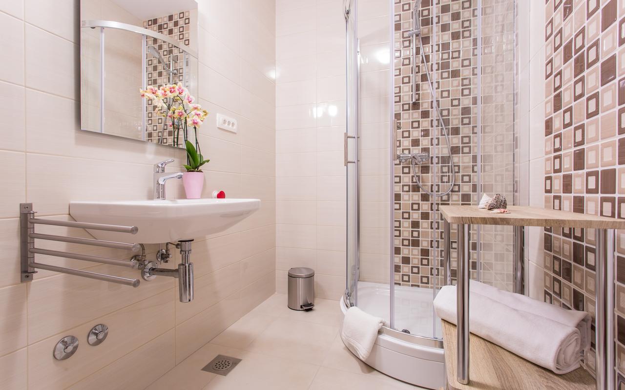 Apartments Viktorija 2 Baska  Ngoại thất bức ảnh