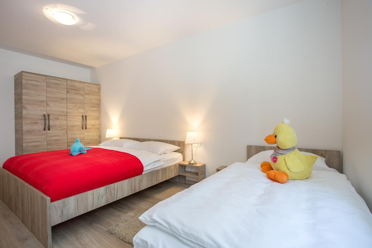 Apartments Viktorija 2 Baska  Ngoại thất bức ảnh