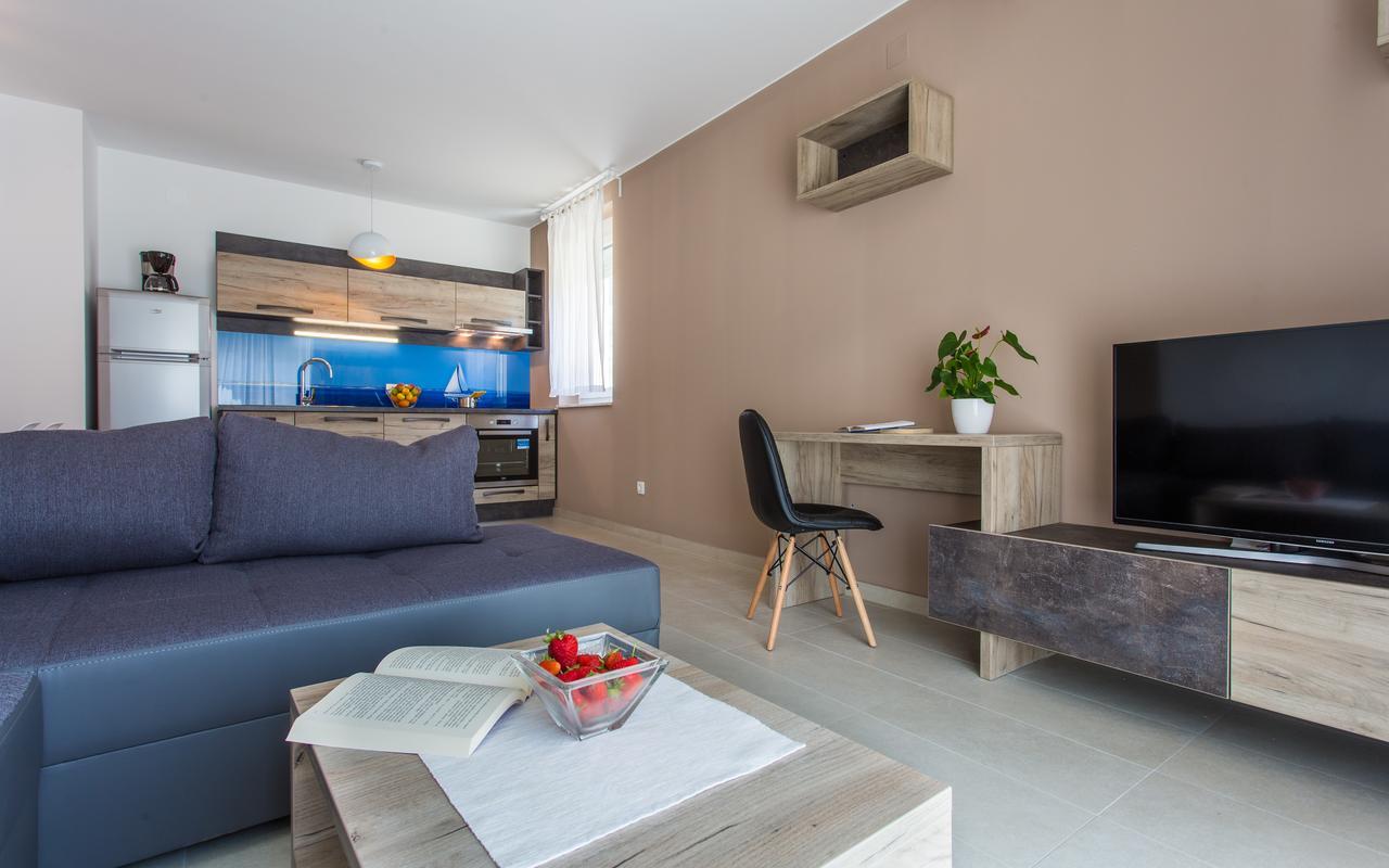 Apartments Viktorija 2 Baska  Ngoại thất bức ảnh